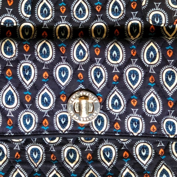 Vera Bradley Large Handbag - Picture 2 of 5